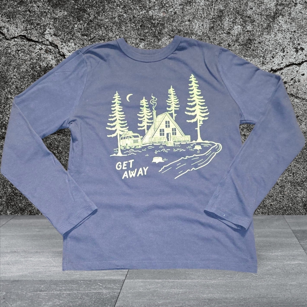 (GAP) Kids Medium Blue Long Sleeve Graphic Tee. In Good Condition